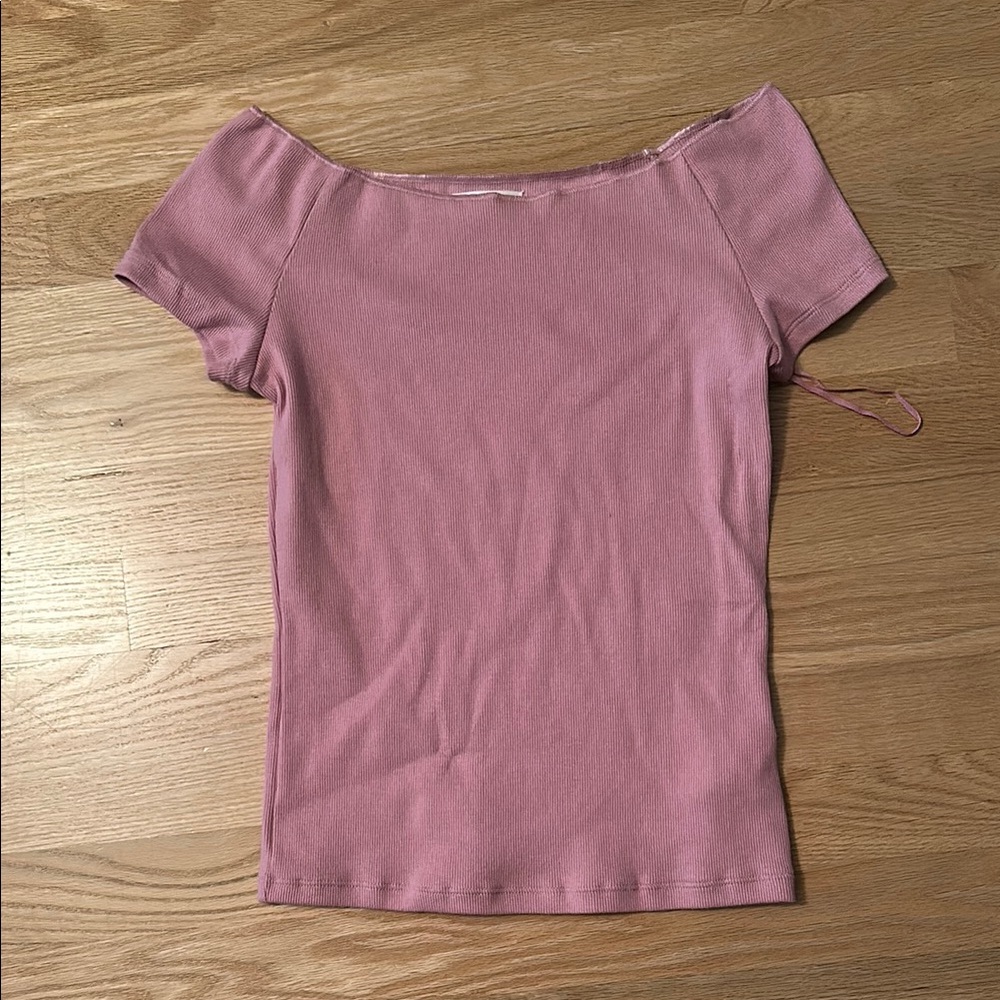 Aritzia Pink Off-Shoulder Women's Top